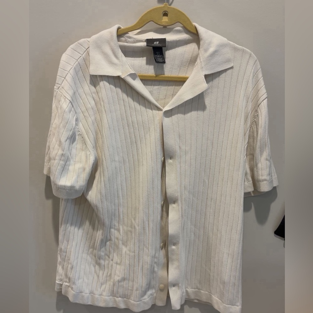 H&M Cream Ribbed Button Down Shirt